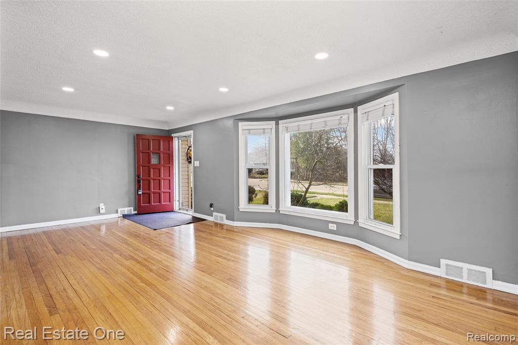 4313 Berkshire Road, Royal Oak, MI 48073 — Photo 6