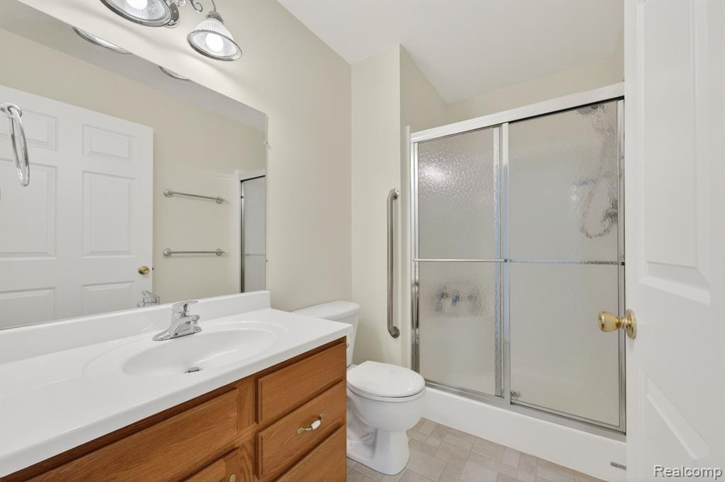 100 Aberdeen Drive, 36, Flushing, MI 48433 — Photo 33
