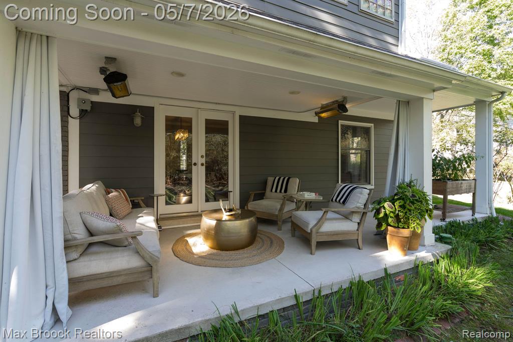 30800 Roberts Drive, Franklin, MI 48025 — Photo 5