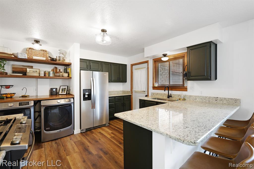 8029 WOODHALL Road, Birch Run, MI 48415 — Photo 6