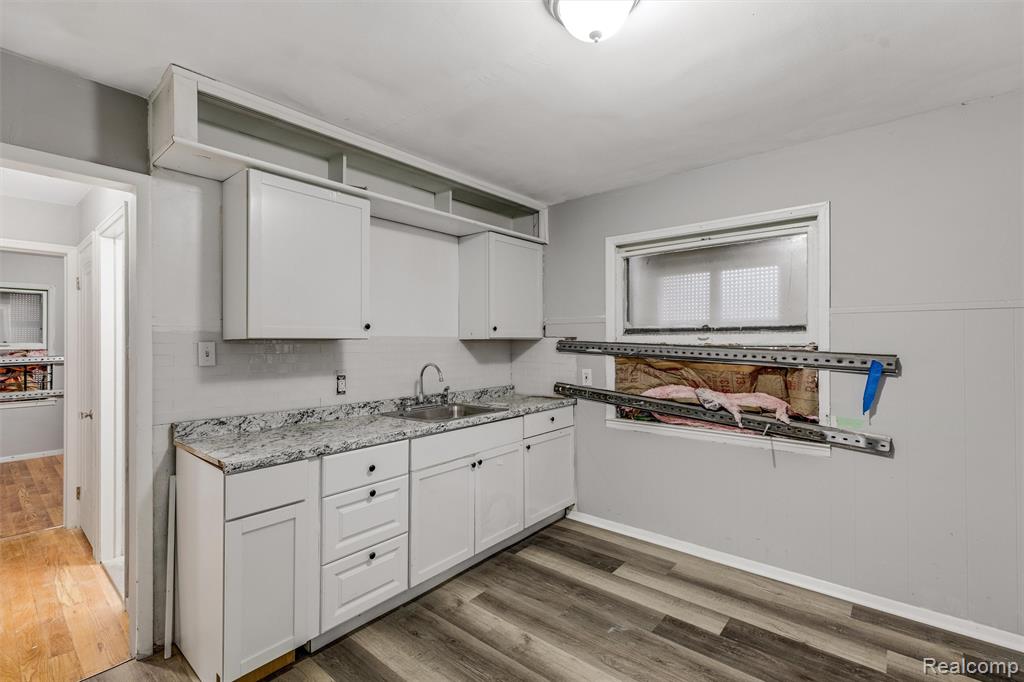 16446 E State Fair Street, Detroit, MI 48205 — Photo 11