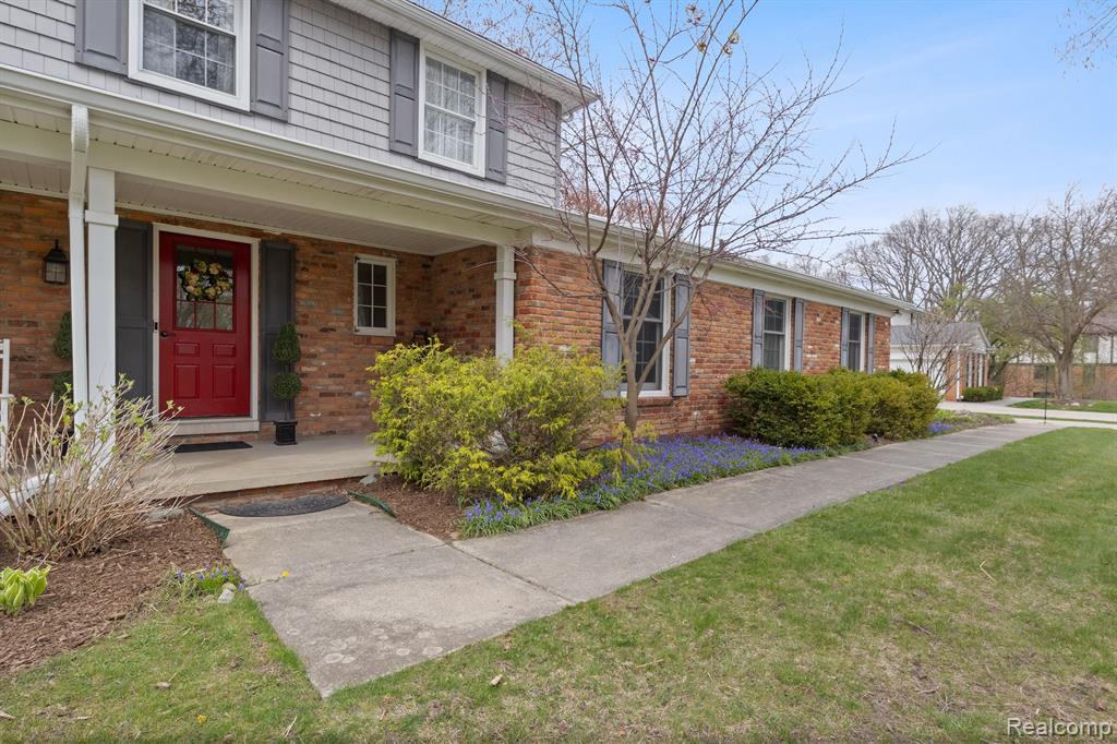 815 GREAT OAKS Drive, Bloomfield Hills, MI 48304 — Photo 35