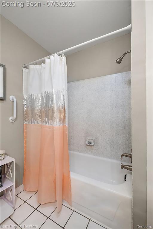 5601 Drake Hollow Drive W, West Bloomfield, MI — Photo 43