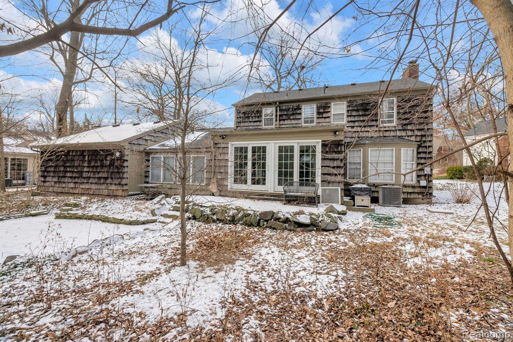 6 CLINTON Lane, Dearborn, MI 48120 — Photo 26