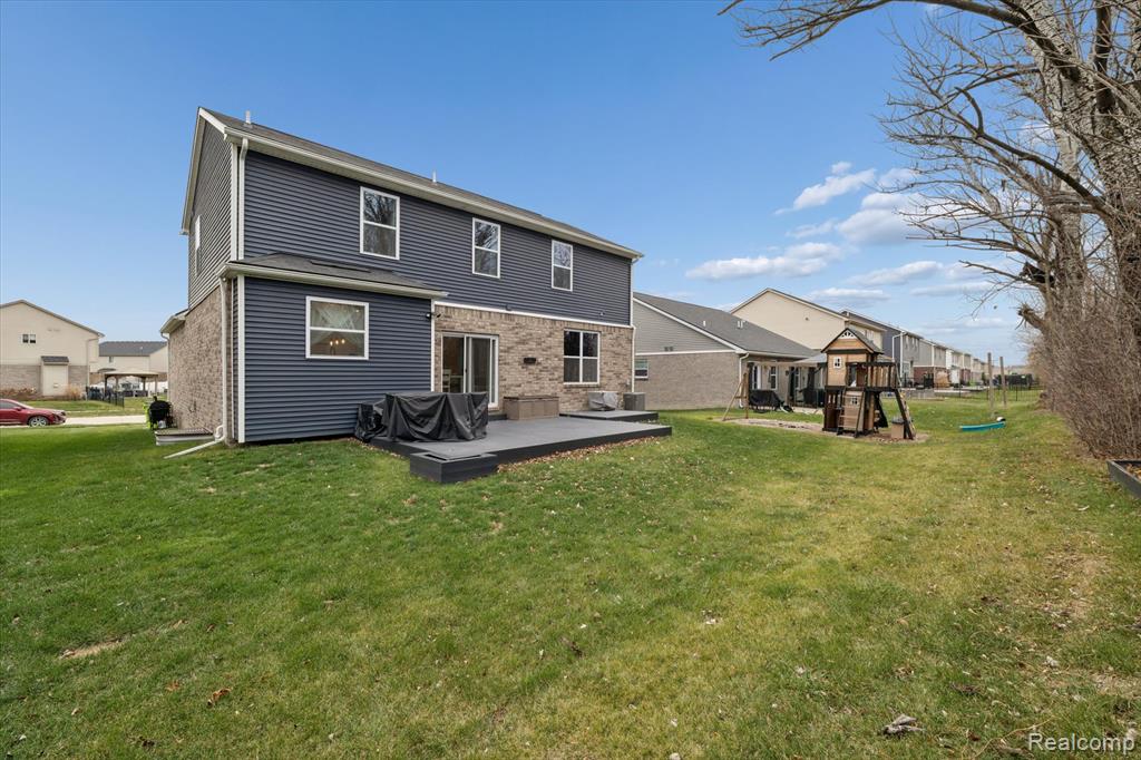 48138 Manhattan Drive, Macomb, MI 48042 — Photo 47