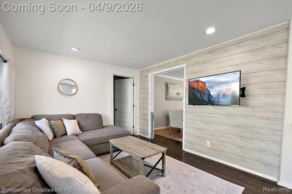 4240 Sheridan Drive, Royal Oak, MI 48073 — Photo 15