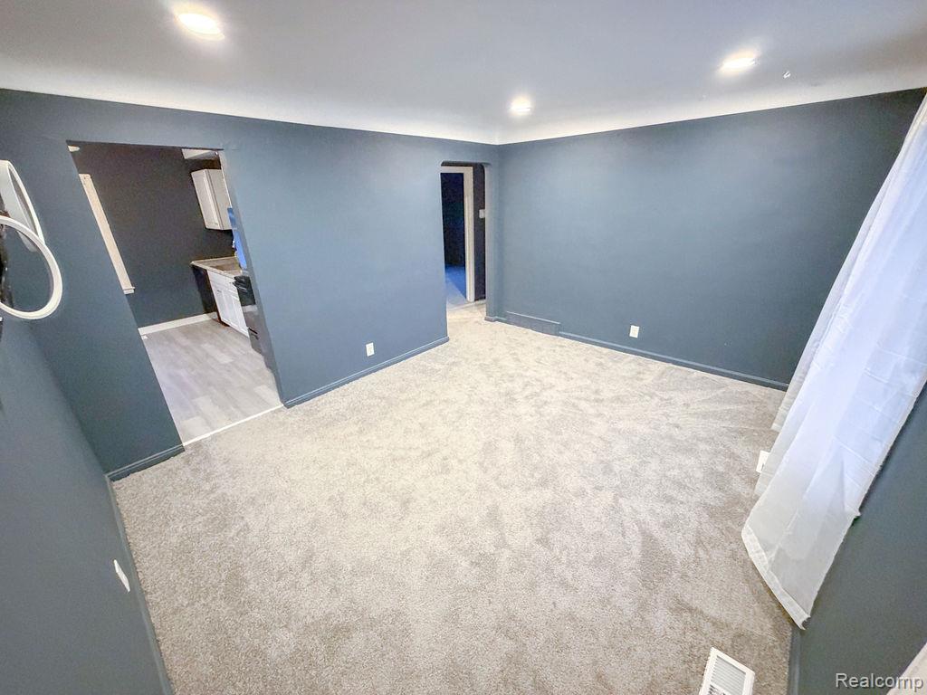 1836 Garfield Avenue, Lincoln Park, MI 48146 — Photo 18