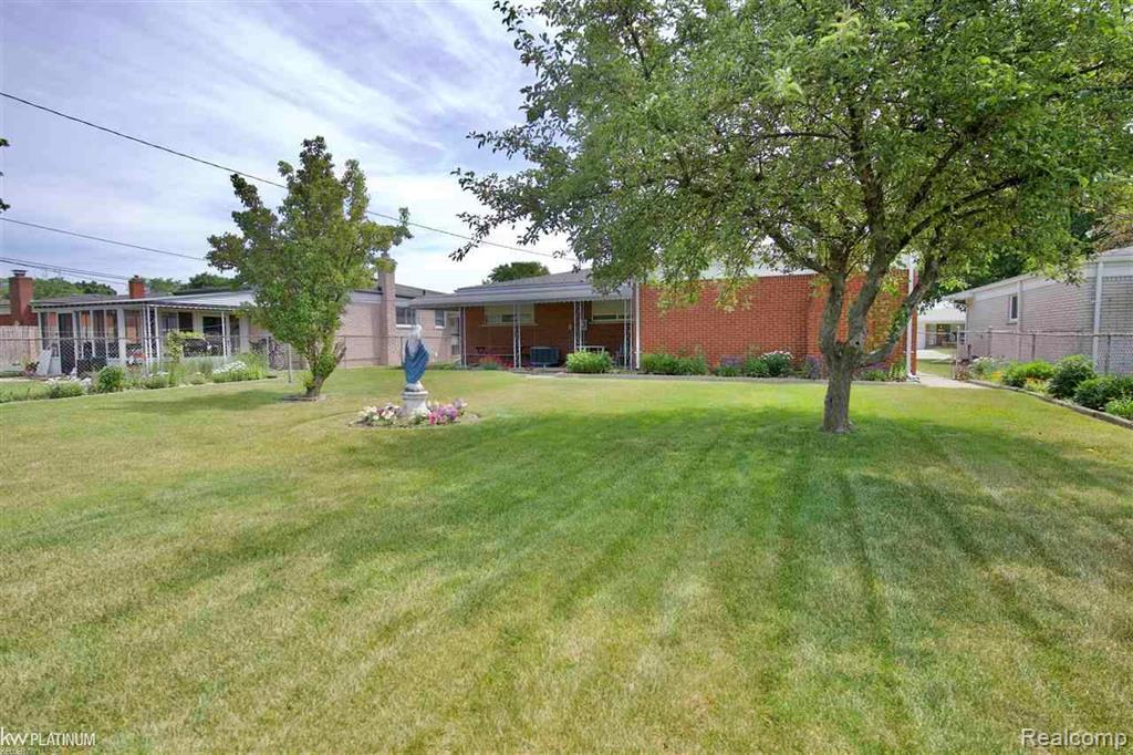 13325 Iowa Drive, Warren, MI 48088 — Photo 3