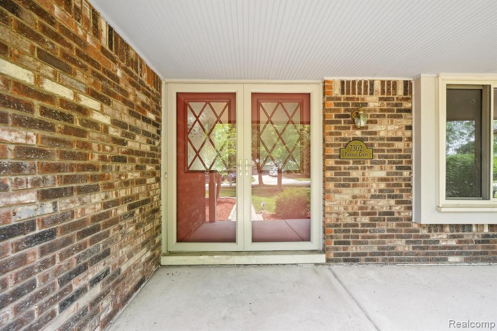 7302 PARKWAY Court, Canton, MI 48187 — Photo 5