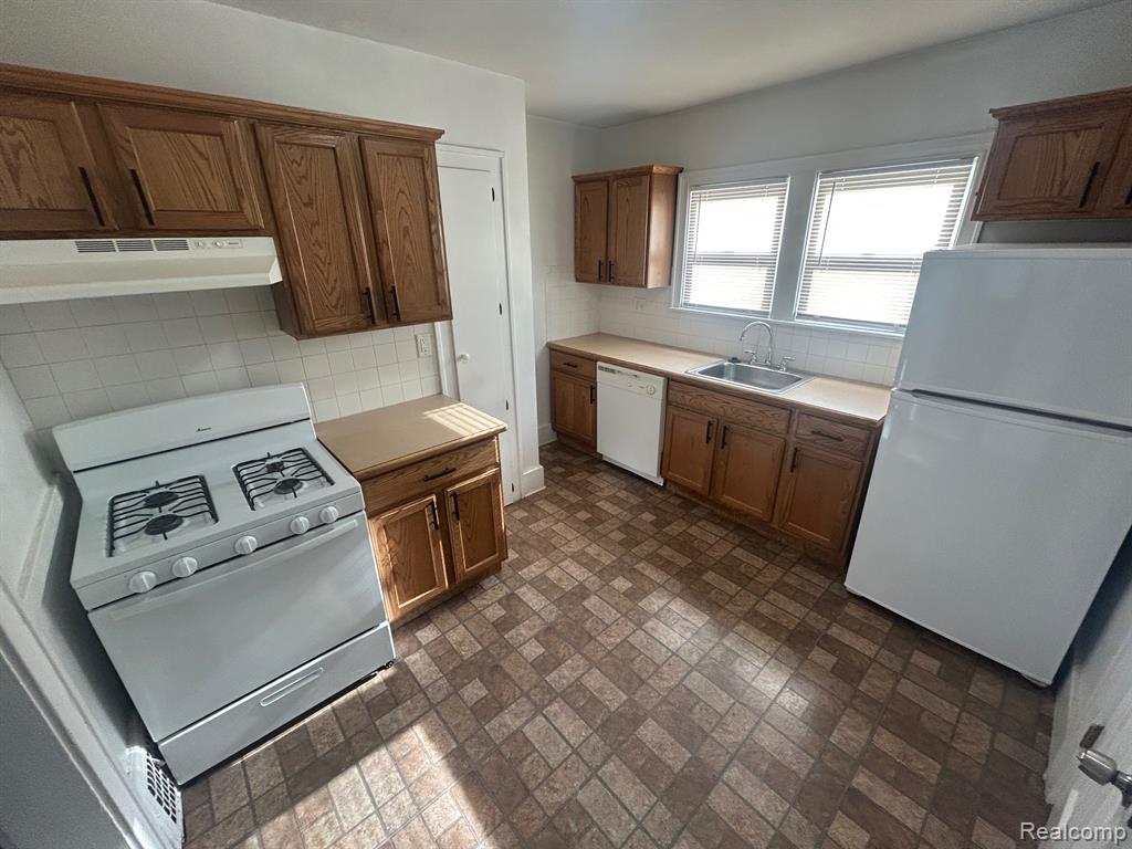 14716 Archdale Unit 2 Street, Detroit, MI 48227 — Photo 7