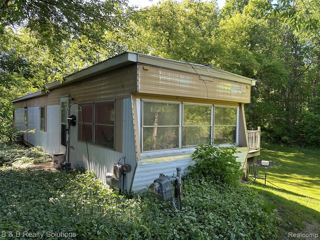 5009 Lapeer Road, Columbiaville, MI 48421 — Photo 26