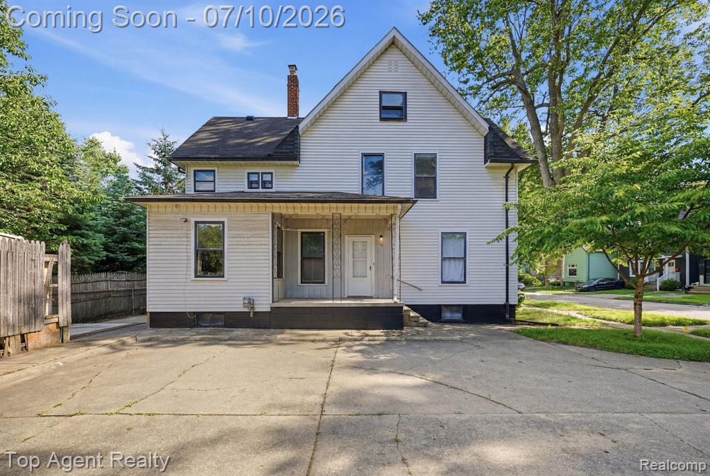 74 Washington Street, Mount Clemens, MI 48043 — front exterior