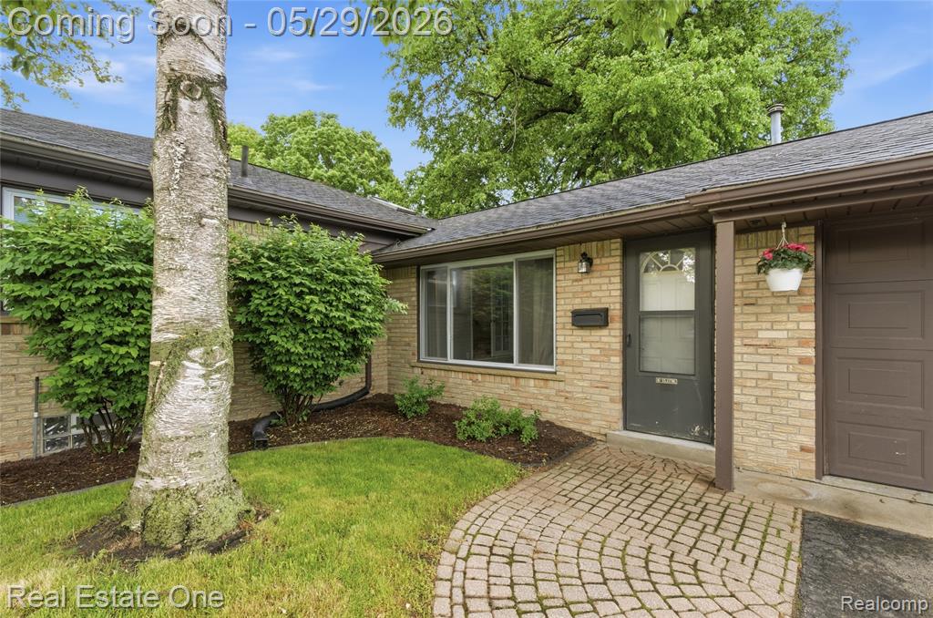 733 S Webik Avenue, Clawson, MI — Photo 5
