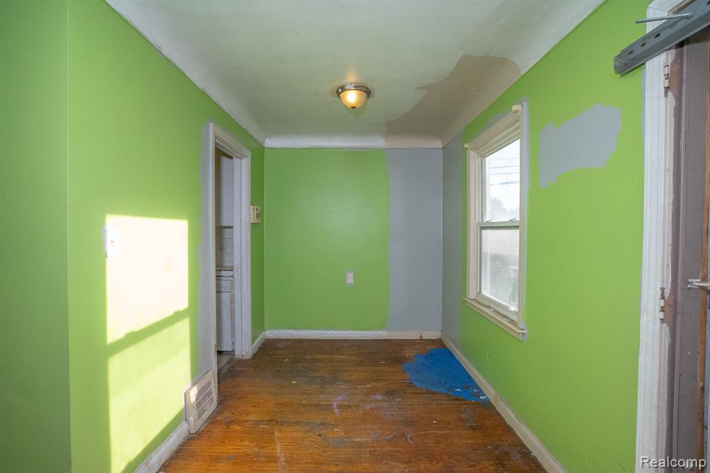 19140 ALGONAC Street, Detroit, MI 48234 — Photo 15