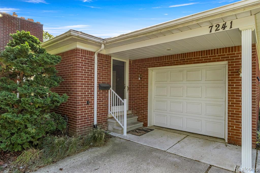 7241 Lucerne Street, Dearborn Heights, MI 48127 — Photo 4