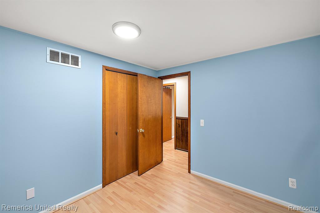 876 RIDGEMONT Street, Commerce Twp, MI 48382 — Photo 29