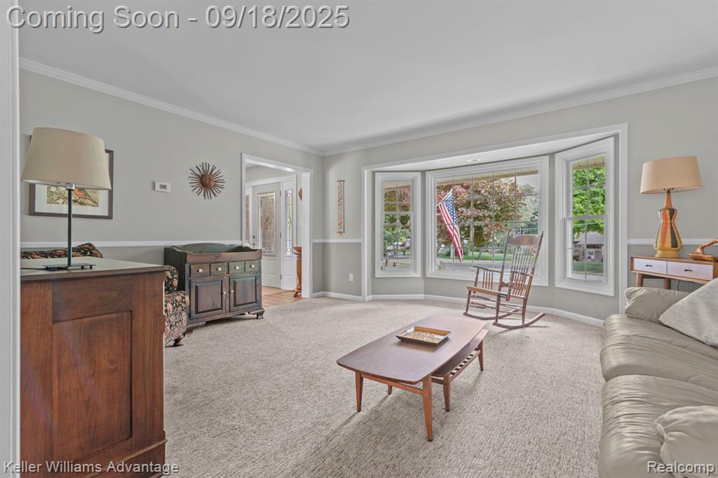 4921 Whitlow Court, Commerce Twp, MI 48382 — Photo 9