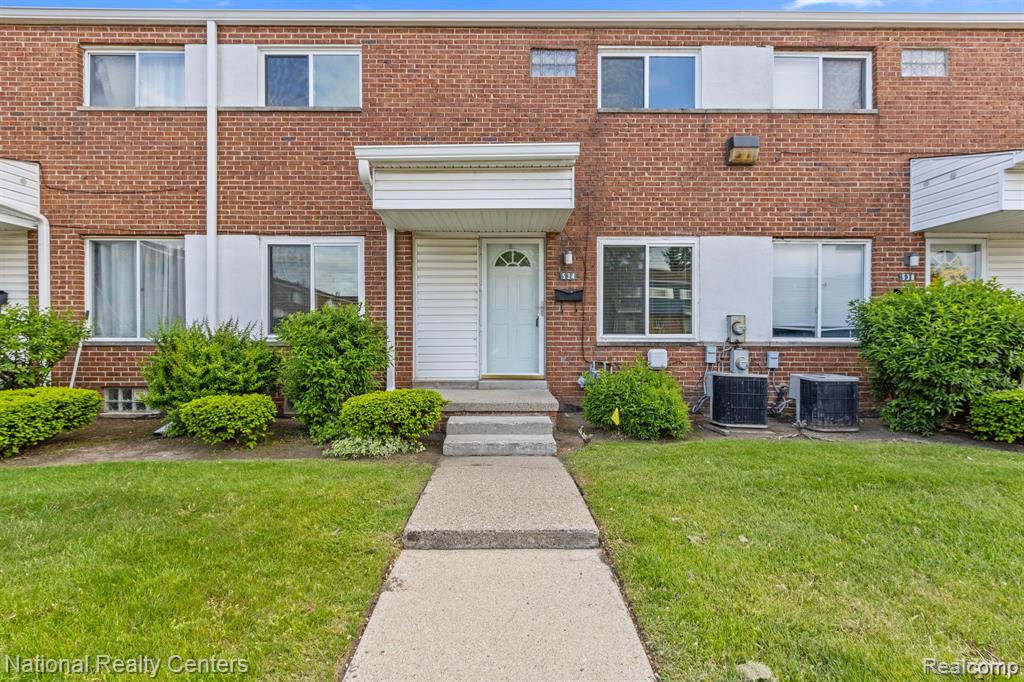 534 Saint Maron Place, Detroit, MI 48207 — front exterior