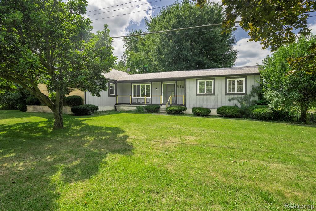 4169 N Belsay Road, Flint, MI 48506 — Photo 2