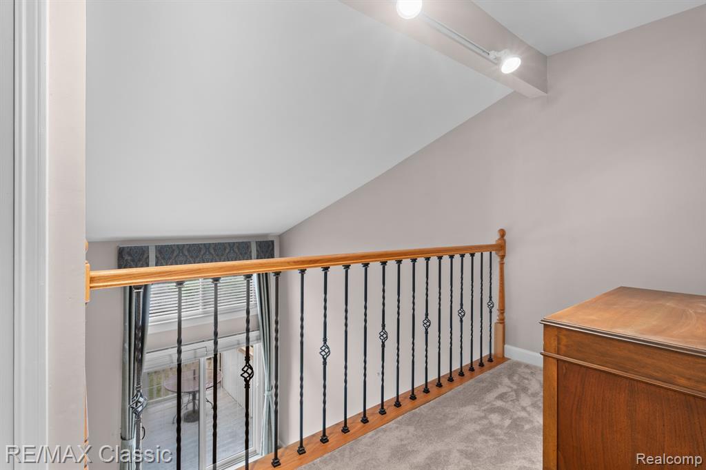 23127 Farmington Road, Farmington, MI 48336 — Photo 38