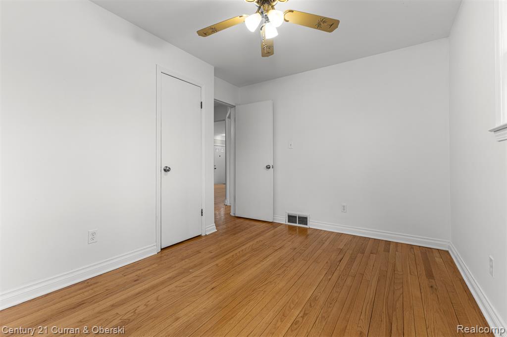 304 Draper Avenue, Pontiac, MI 48341 — Photo 19
