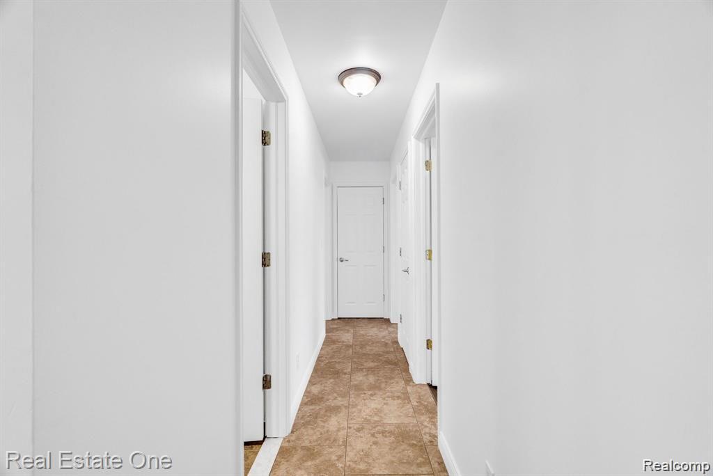 50500 Card Road, Macomb, MI 48044 — Photo 15