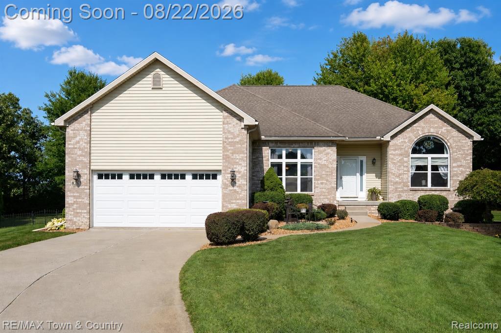 8263 Woodcreek Court, Swartz Creek, MI 48473