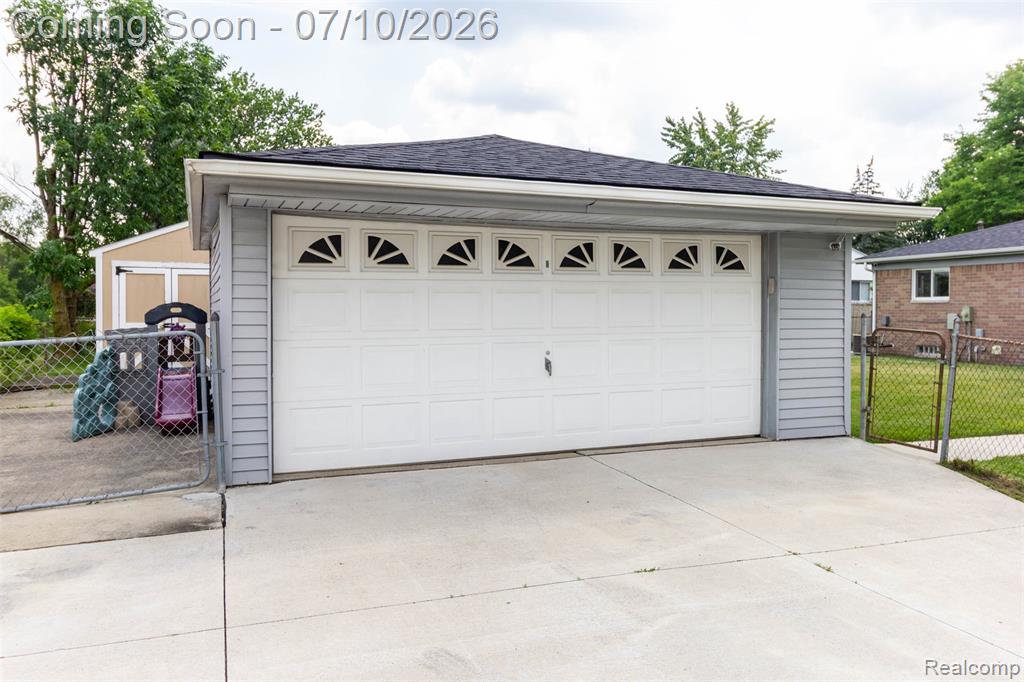 9807 Fairbanks Street, Belleville, MI 48111 — Photo 33