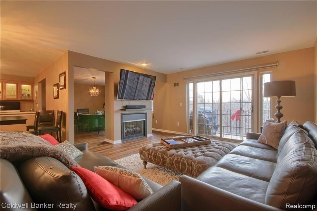 39642 ROCKCREST Lane, Northville, MI — Photo 4