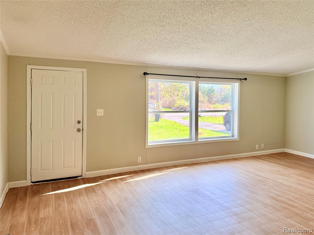 7033 E Mount Morris Road, Otisville, MI 48463 — Photo 7