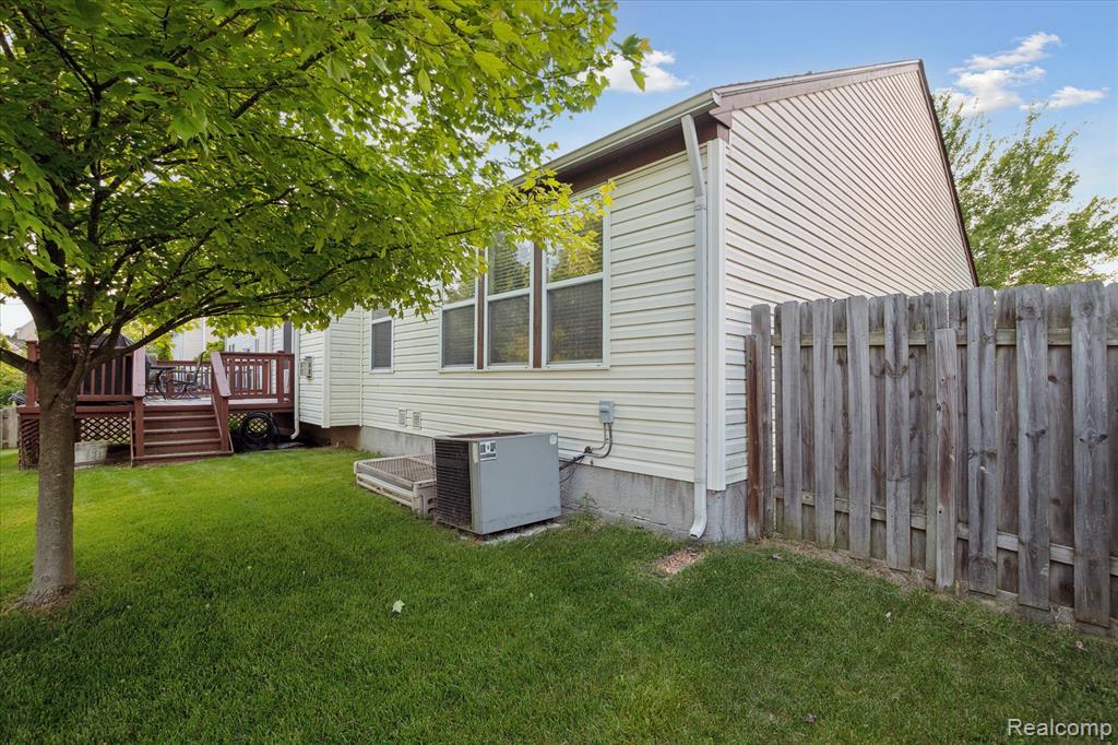 7160 Warwick Drive, Ypsilanti, MI 48197 — Photo 57
