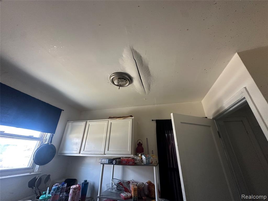 19944 Hull Street, Highland Park, MI 48203 — Photo 6