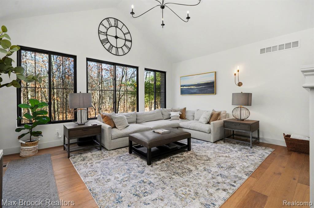 668 Pinery Boulevard, Lake Orion, MI 48362 — Photo 23