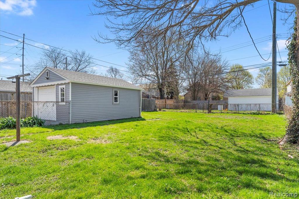 725 ORANGE Street, Wyandotte, MI 48192 — Photo 20