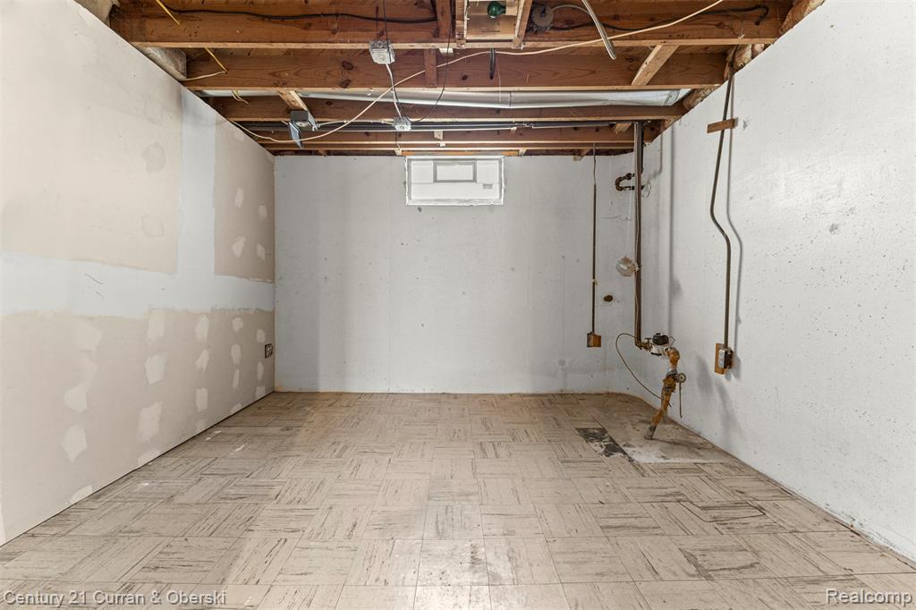 8201 Heyden Street, Detroit, MI 48228 — Photo 15