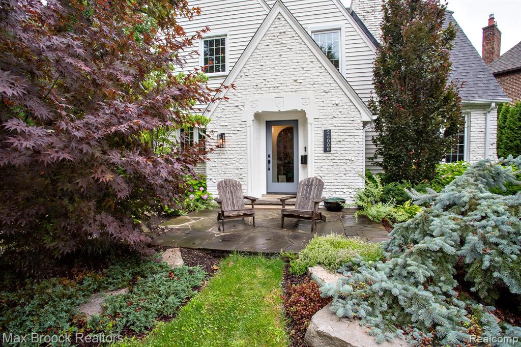 26008 Pembroke Road, Huntington Woods, MI — Photo 2