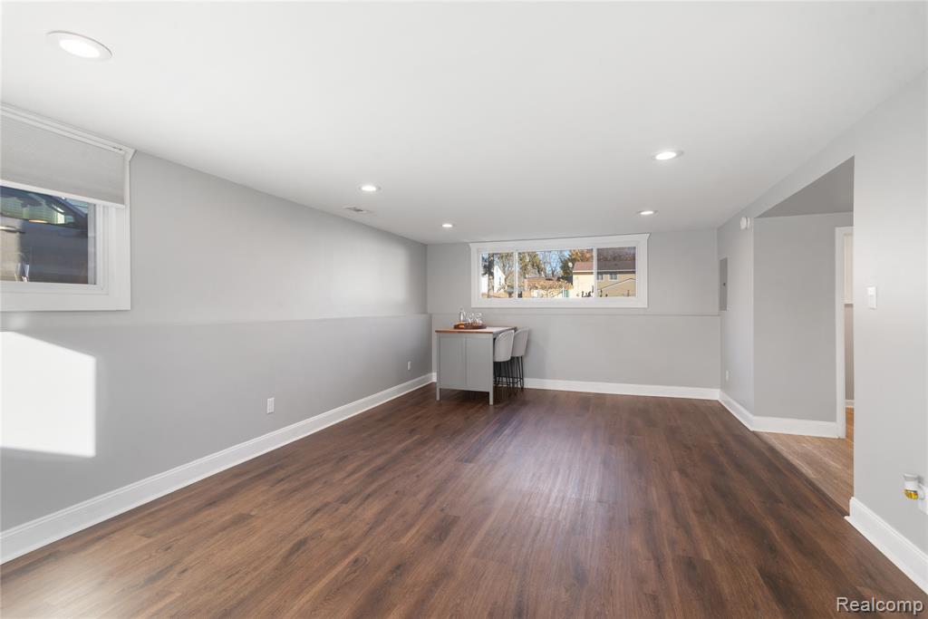 43606 Gainsley Drive, Sterling Heights, MI 48313 — Photo 17
