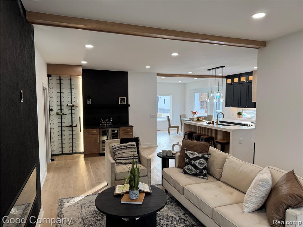 125 N Washington Ave Avenue, Royal Oak, MI, 48067