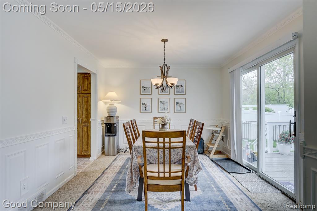 2370 Lansbury Drive, Waterford, MI 48329 — Photo 12