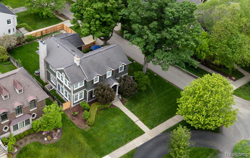 579 Chesterfield Avenue, Birmingham, MI 48009 — Photo 18