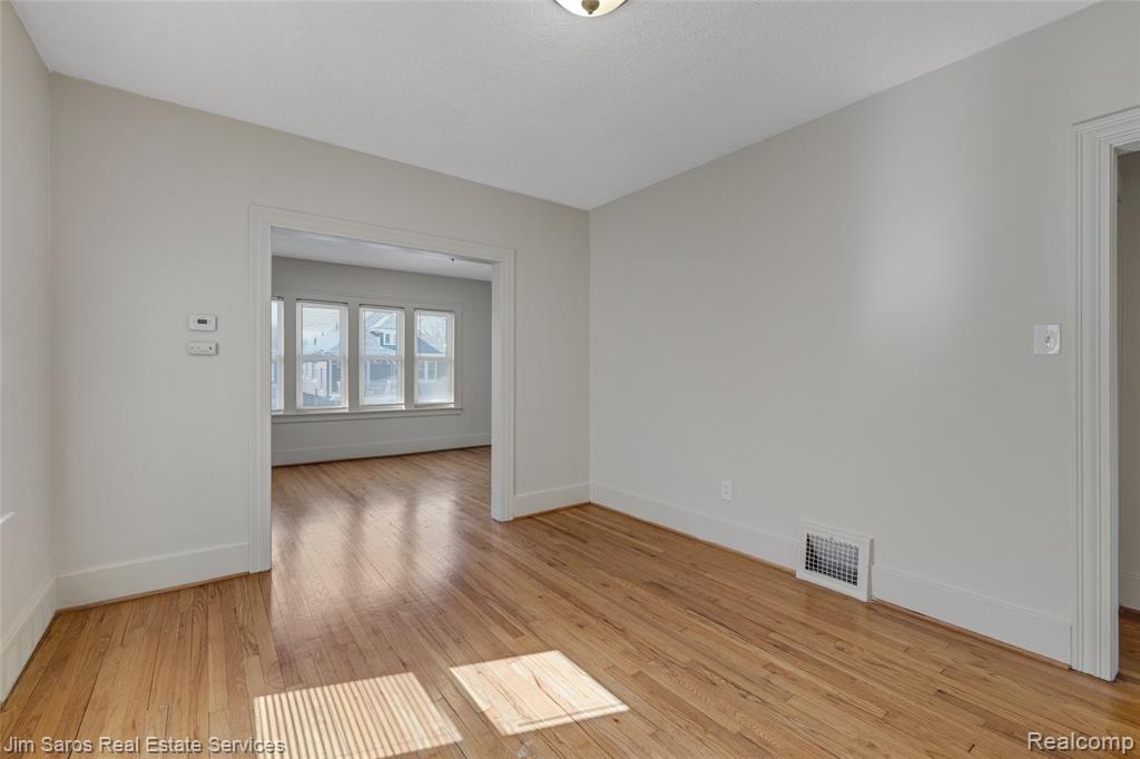 926-928 NOTTINGHAM, Grosse Pointe Park, MI 48230 — Photo 7