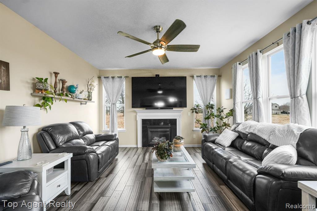 53501 MARY ANN Lane, New Baltimore, MI 48047 — Photo 5