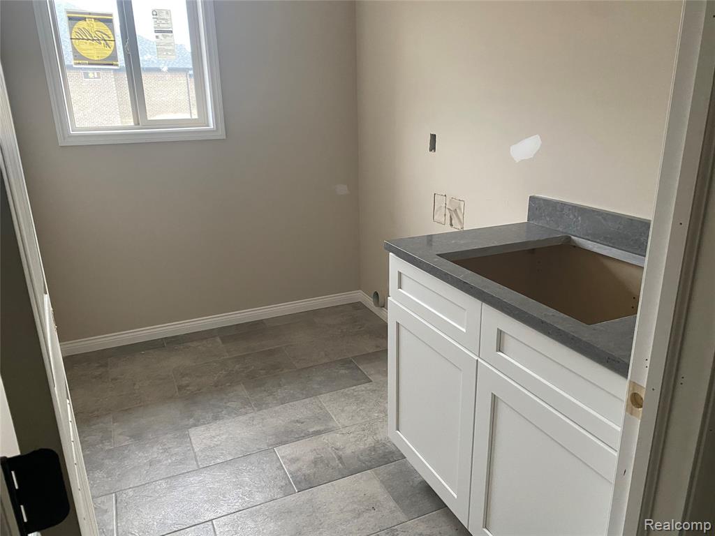 4940 Daisy Lane, Almont, MI 48003 — Photo 21