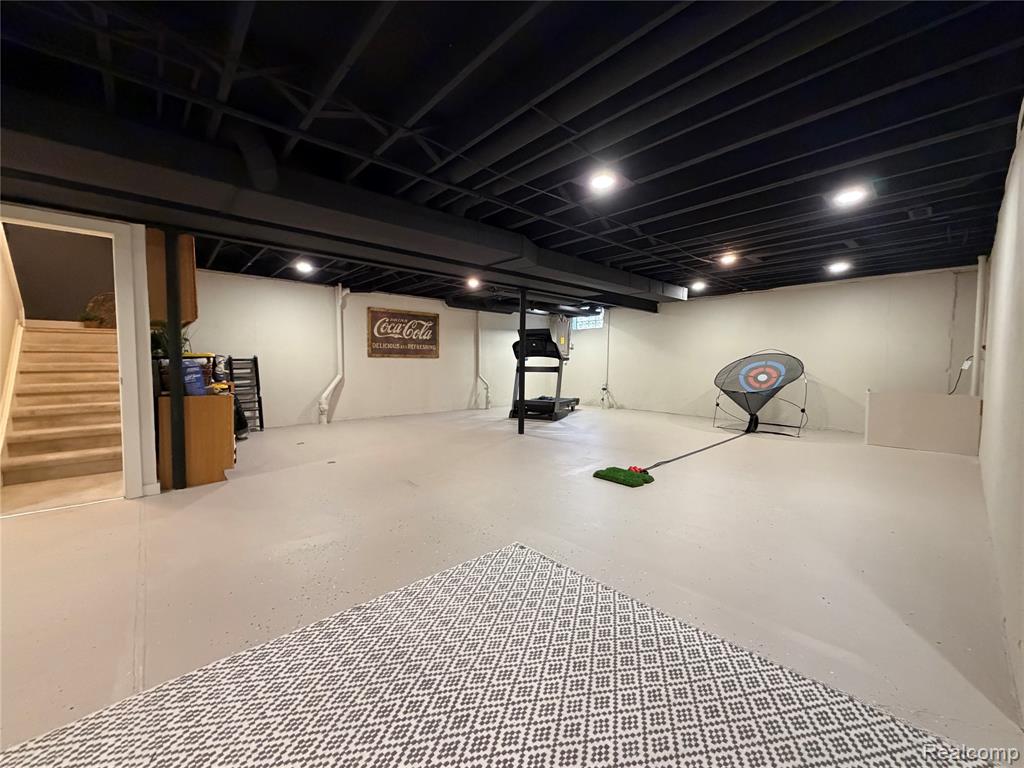 16795 Country Knoll Drive, Northville, MI 48168 — Photo 35