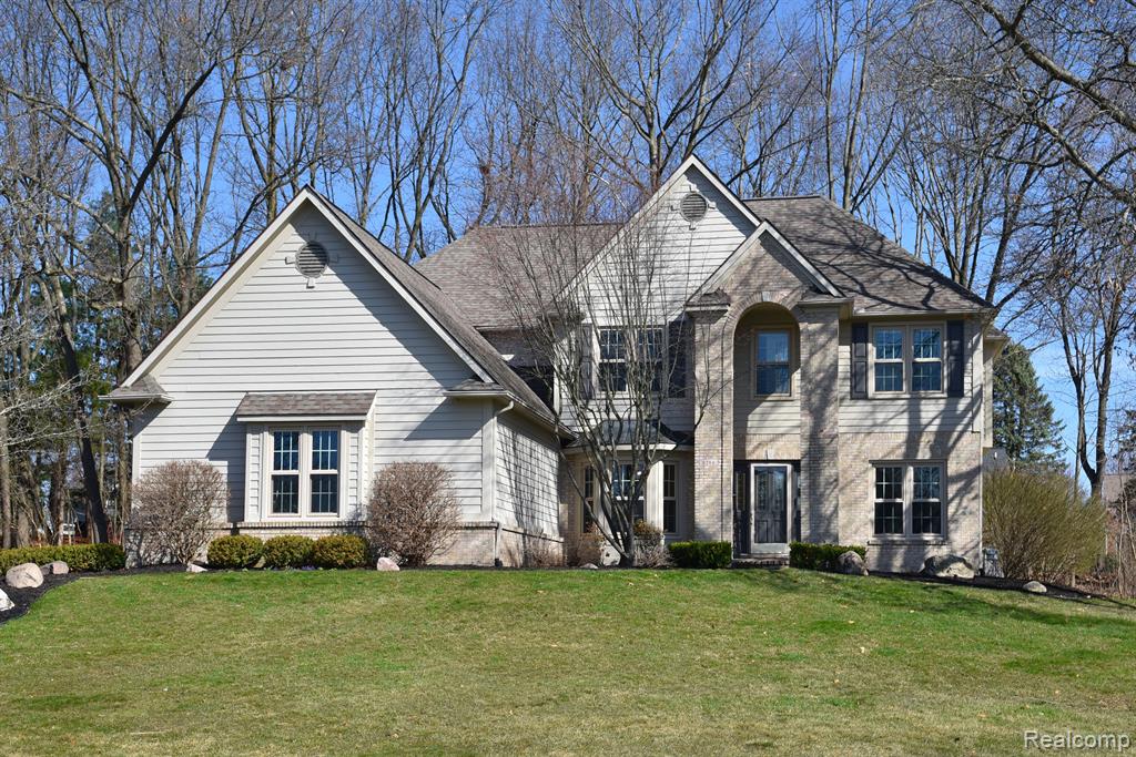 8284 BROOKSTONE Lane, Clarkston, MI 48348 — front exterior