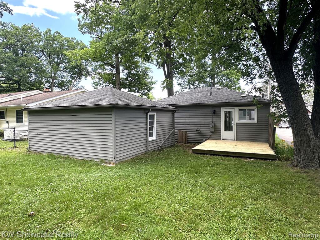 8027 Flagstaff Street, Commerce Twp, MI 48382 — Photo 5