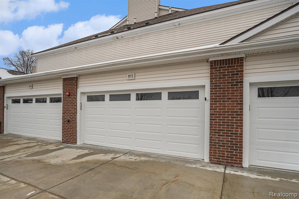 911 Watercress Lane, Fenton, MI 48430 — Photo 20