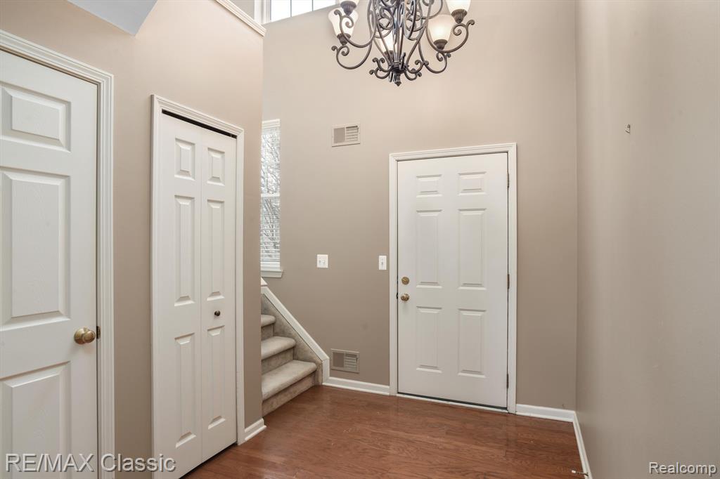 4221 BRIGHTON Lane, Canton, MI 48188 — Photo 5