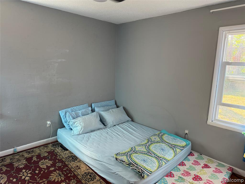 6345 Woodmont Avenue, Detroit, MI 48228 — Photo 8