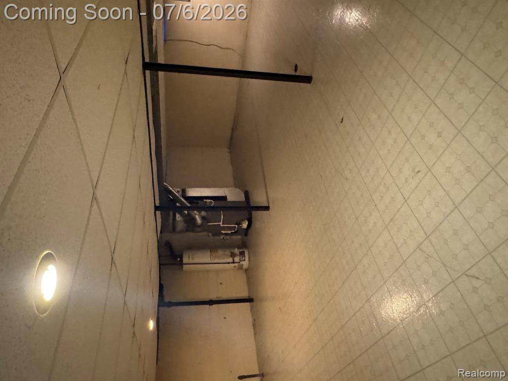 24742 BLACKMAR Avenue, Warren, MI 48091 — Photo 14